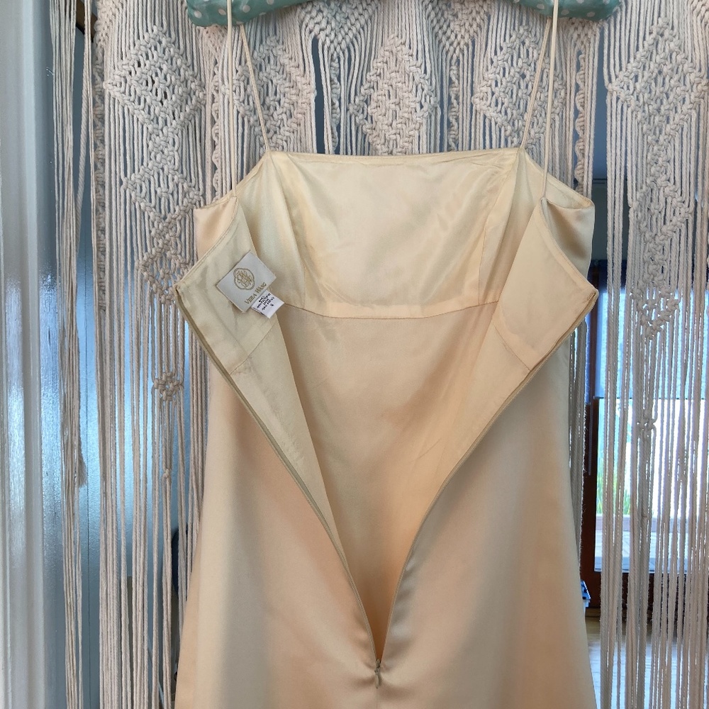 Vera Wang ~ Cream Formal  Dress SZ 4 Prom/Wedding - Picture 10 of 14